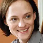 Angela Bettis