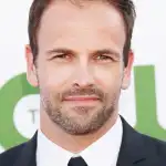 Jonny Lee Miller