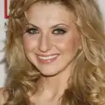 Nina Arianda