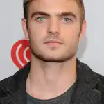 Alex Roe