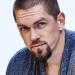 Steve Howey