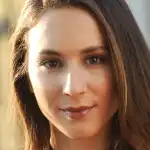 Troian Bellisario