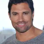 Manu Bennett