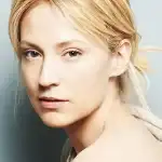 Beth Riesgraf