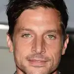 Simon Rex