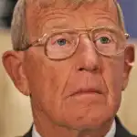 Lou Holtz