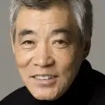 Akira Emoto