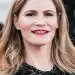 Jennifer Jason Leigh