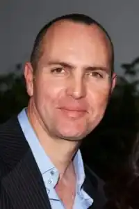 Arnold Vosloo