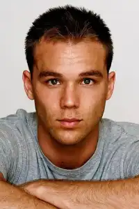 Lincoln Lewis