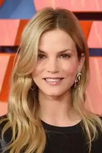 Sylvia Hoeks