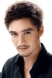 Ananda Everingham