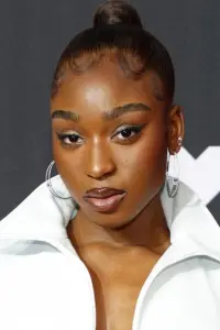  Normani