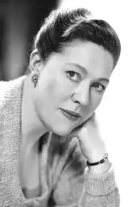 Peggy Mount