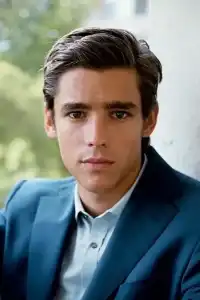 Brenton Thwaites