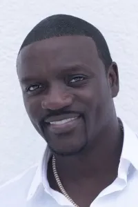  Akon