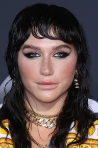  Kesha