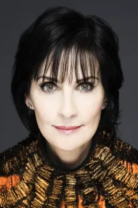  Enya