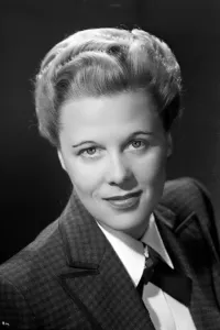 Photo de Joan Harrison